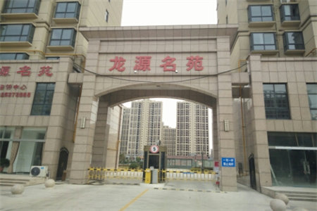 出售泰安圣山帝景1室1厅1卫60平简单装修